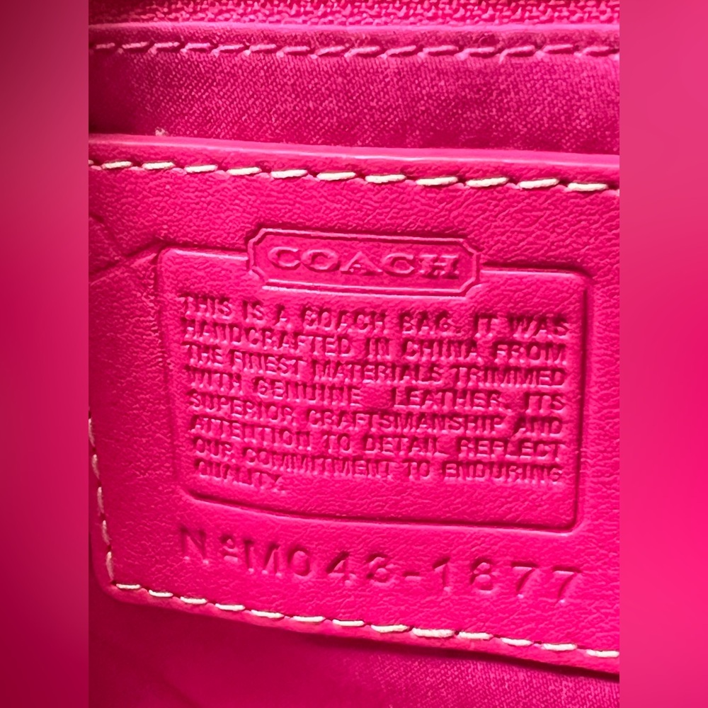 Coach Pink Shoulder Bag - Picture 10 of 10